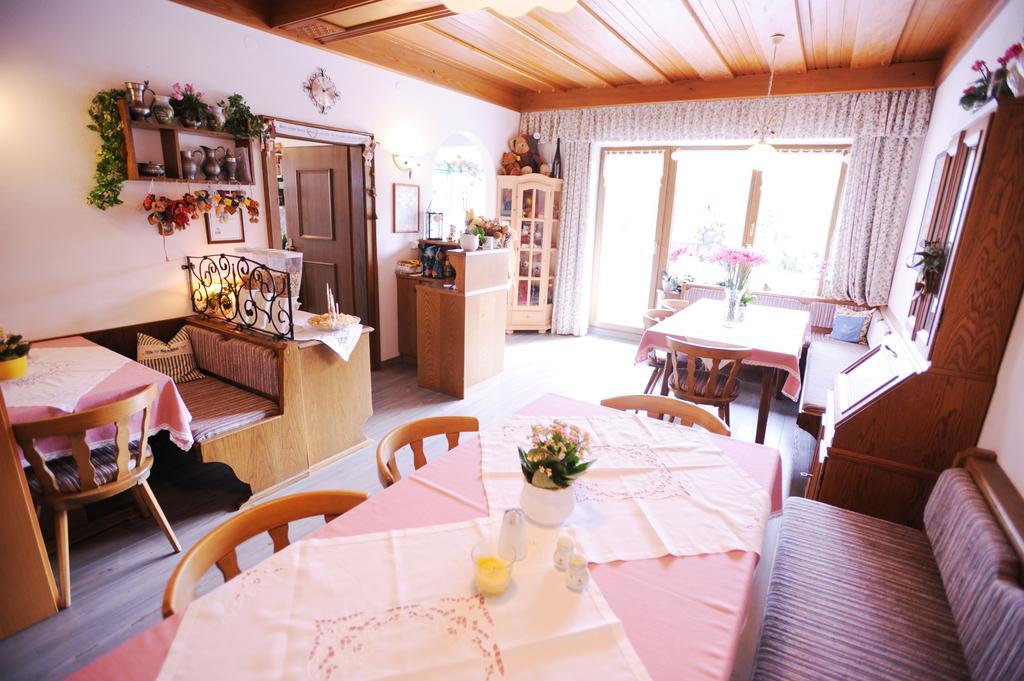 Haus Alpina Bed & Breakfast Radstadt Exterior photo